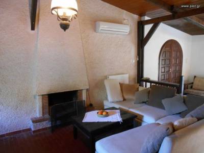 ΜΟΝΟΚΑΤΟΙΚΙΑ 150ΤΜ  1.100ΕΥΡΩ